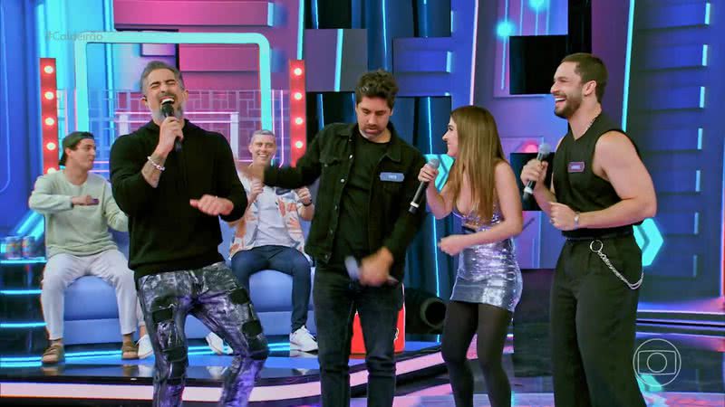 A atriz e apresentadora Tatá Werneck faz Marcos Mion cair na risada no 'Caldeirão' deste sábado (16); veja - Reprodução/Globo