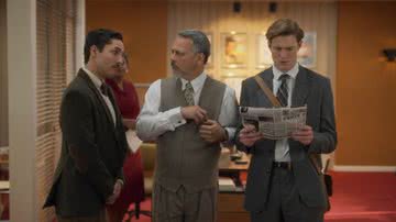 Ronaldo (João Vitor Silva), Raimundo (Danton Mello) e Beto (Pedro Novaes) de Garota do Momento - Reprodução/Globo