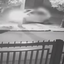 Vídeo: Motorista passa três vezes na mesma rua com corpo de mulher sobre o carro após atropelamento